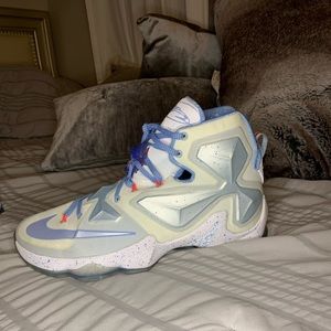 Nike Lebron 13  Christmas basketball shoes